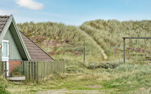 Felina - from the Sea: Herbe, Maison, Toit, Chalet, Domicile, Arbuste, Ferme, Lot Terre, Zone Rurale