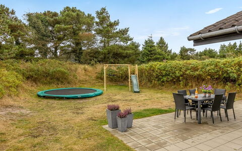 Gillis - 900M from the Sea: Herbe, Lot Terre, Jardin, Pelouse, Ombre, Aménagement Paysager, Arrière-Cour, Prairie, Cour, Parc