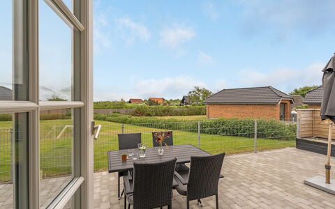 Ulva - 400M from the Sea: Architecture, Toit, Domicile, Composite, Daylighting, Siding, Allée