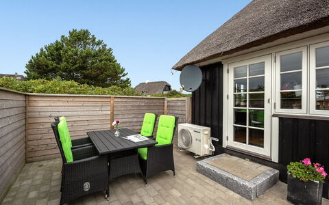 Ulva - 400M from the Sea: Architecture, Toit, Domicile, Composite, Daylighting, Siding, Allée