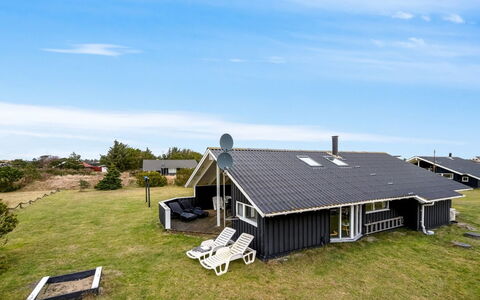 Marisol - 600M to the Fjord: Plafond, Sol, Design Intérieur, Sol, Composite, Meubles, Recours, Hôtel, Conception, Daylighting