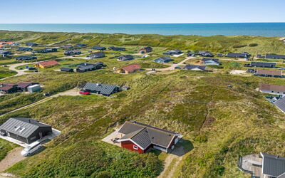 Emelie - 200M from the Sea