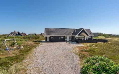 Eliena - 500M from the Sea: Toit, Lot Terre, Chalet, Domicile, Zone Rurale, Cabanon, Siding, Batiments Jardin, Cabane En Rondins, Cabane