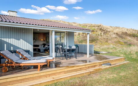 Sutere - 200M to the Fjord: Maison, Toit, Domicile, Chalet, Cabanon, Batiments Jardin, Siding, Cour, Cabane En Rondins, Cabane