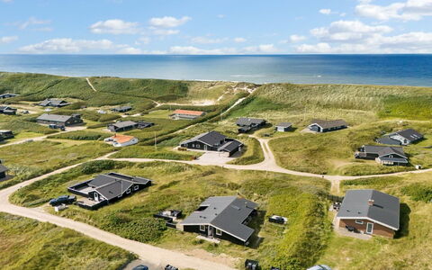 Friedel - 150M from the Sea: Toit, Lot Terre, Chalet, Domicile, Zone Rurale, Cabanon, Siding, Batiments Jardin, Cabane En Rondins, Cabane