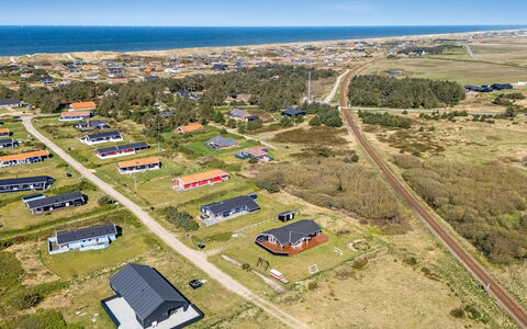 Floriana - 650M from the Sea: Toit, Lot Terre, Chalet, Domicile, Zone Rurale, Cabanon, Siding, Batiments Jardin, Cabane En Rondins, Cabane