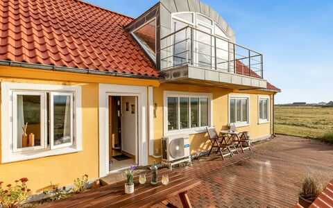 Ali - 75M from the Sea: Toit, Lot Terre, Chalet, Domicile, Zone Rurale, Cabanon, Siding, Batiments Jardin, Cabane En Rondins, Cabane