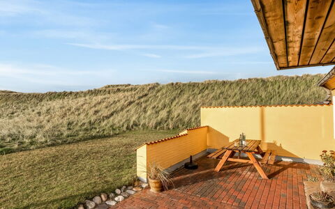 Ali - 75M from the Sea: Toit, Lot Terre, Chalet, Domicile, Zone Rurale, Cabanon, Siding, Batiments Jardin, Cabane En Rondins, Cabane