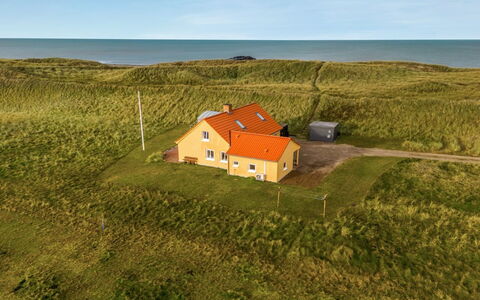 Ali - 75M from the Sea: Toit, Lot Terre, Chalet, Domicile, Zone Rurale, Cabanon, Siding, Batiments Jardin, Cabane En Rondins, Cabane