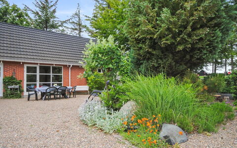 Ludovic - 7Km from the Sea: Toit, Lot Terre, Chalet, Domicile, Zone Rurale, Cabanon, Siding, Batiments Jardin, Cabane En Rondins, Cabane