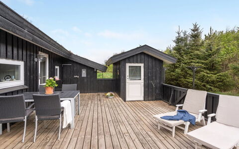 Birette - 1.5Km from the Sea: Bois, Parquet, Architecture, Dur, Domicile, Planche, Maison, Plate-Forme, Porche, Porte