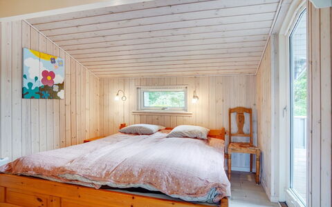 Ønder - 800M from the Sea: Design Intérieur, Chambre, Bois, Plafond, Sol, Lit, Meubles, Sol, Pièce, Drap De Lit
