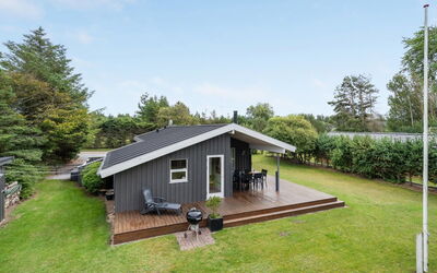 Ønder - 800M from the Sea