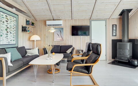Akka - 2Km from the Sea: Meubles, Bois, Design Intérieur, Sol, Salon, Canapé, Sol, Éclairage, Domicile, Plafond