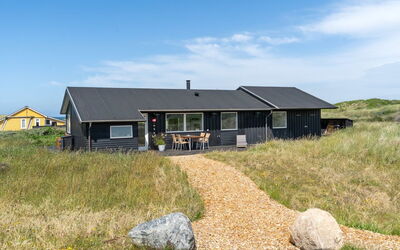 Dila - 150M from the Sea