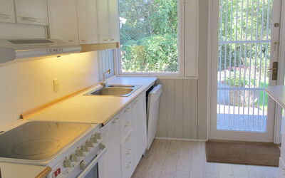Claudette - 1Km from the Sea