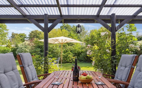 Merit - 800M from the Sea: Toit, Lot Terre, Chalet, Domicile, Zone Rurale, Cabanon, Siding, Batiments Jardin, Cabane En Rondins, Cabane