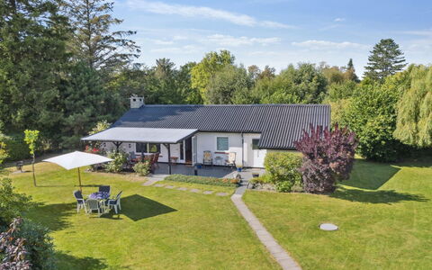 Merit - 800M from the Sea: Toit, Lot Terre, Chalet, Domicile, Zone Rurale, Cabanon, Siding, Batiments Jardin, Cabane En Rondins, Cabane