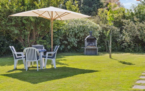 Merit - 800M from the Sea: Toit, Lot Terre, Chalet, Domicile, Zone Rurale, Cabanon, Siding, Batiments Jardin, Cabane En Rondins, Cabane