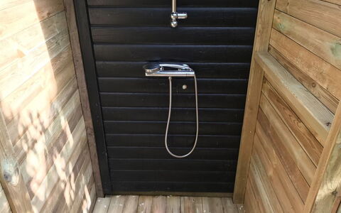Henryk - 500M from the Sea: Toit, Lot Terre, Chalet, Domicile, Zone Rurale, Cabanon, Siding, Batiments Jardin, Cabane En Rondins, Cabane
