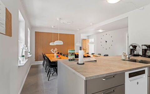 Thorward - 1.5Km from the Sea: Meubles, Design Intérieur, Cuisine, Comptoir, Sol, Mur, Cabinetry, Sol, Bois, Plafond