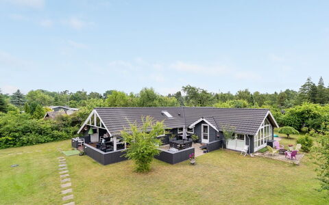 Zelda - 300M from the Sea: Toit, Lot Terre, Chalet, Domicile, Zone Rurale, Cabanon, Siding, Batiments Jardin, Cabane En Rondins, Cabane
