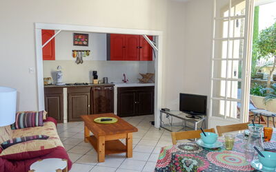 Hameau la Madrague 240.21: Pièce, Propriété, Meubles, Salon, Design Intérieur, Bâtiment, Maison, Sol, Table, Domicile
