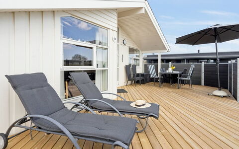 Tjakko - 900M from the Sea: Toit, Lot Terre, Chalet, Domicile, Zone Rurale, Cabanon, Siding, Batiments Jardin, Cabane En Rondins, Cabane