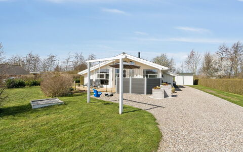 Tjakko - 900M from the Sea: Toit, Lot Terre, Chalet, Domicile, Zone Rurale, Cabanon, Siding, Batiments Jardin, Cabane En Rondins, Cabane