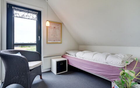 Anselmi - 450M from the Sea: Meubles, Chambre, Lit, Domicile, Design Intérieur, Sol, Cadre De Lit, Pièce, Drap De Lit, Literie
