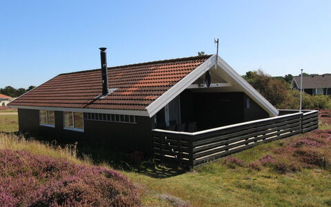 Lilja - 1.5Km from the Sea: Toit, Domicile, Chalet, Siding, Ferme