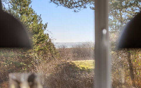 Solvey - 2Km from the Sea: Meubles, Mobilier De Jardin, Vaisselle, Table, Drinkware, Chaise, Tableau De Plein Air, Aliments, Bouteille