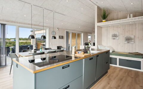 Makedon - 4.5Km from the Sea: Arbuste, Design Urbain, Couverture De Sol, Brique, Appartement, Biens, Brickwork, Balcon, Aménagement Paysager