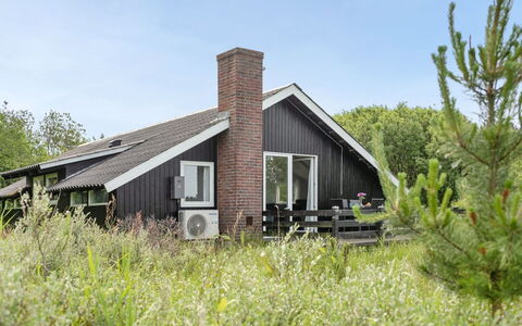 Doria - 2Km from the Sea: Maison, Domicile, Toit, Zone Résidentielle, Chalet, Biens, Ferme, Pelouse, Aménagement Paysager, Siding