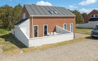 Anouk - 1.7Km from the Sea