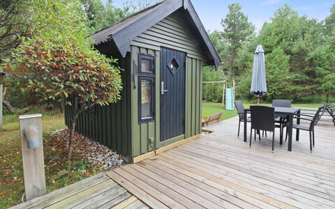 Lenia - 1Km from the Sea: Bois, Siding, Porte, Batiments Jardin, Chalet, Cabanon, Planche, Dur, Tache De Bois, Jardin