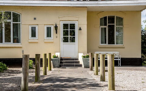 Styrkar - 4Km from the Sea: Toit, Maison, Lot Terre, Domicile, Chalet, Biens, Batiments Jardin, Ombre, Cabane En Rondins, Aménagement Paysager