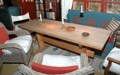 Annita - 300M from the Sea: Toit, Maison, Domicile, Chalet, Siding, Biens, Allée, Batiments Jardin, Cour, Cabanon