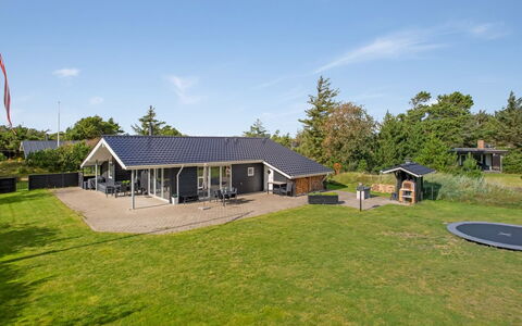 Stacey - 800M from the Sea: 