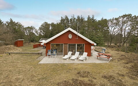 Tove - 1.5Km from the Sea: Bois, Chalet, Dur, Planche, Tache De Bois, Batiments Jardin, Conception, Cour, Cabane En Rondins, Arrière-Cour
