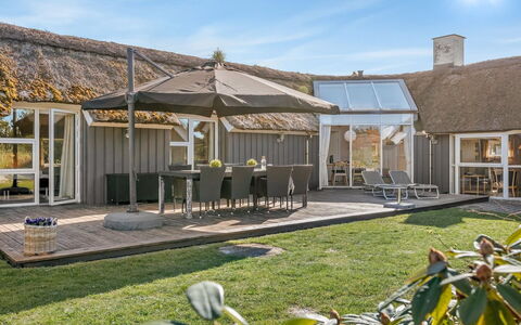 Ansine - 1.2Km from the Sea: Chalet, Cabanon, Cabane, Ferme, Prairie, Cabane, Grange, Cabane En Rondins, Batiments Jardin