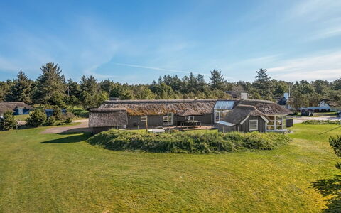 Ansine - 1.2Km from the Sea: Chalet, Cabanon, Cabane, Ferme, Prairie, Cabane, Grange, Cabane En Rondins, Batiments Jardin
