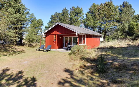 Aulikki - 900M from the Sea: 