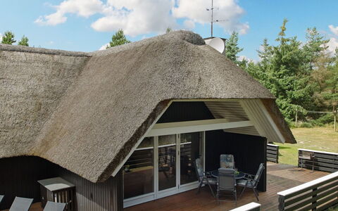 Patrik - 1.4Km from the Sea: Bois, Chalet, Dur, Planche, Tache De Bois, Batiments Jardin, Conception, Cour, Cabane En Rondins, Arrière-Cour