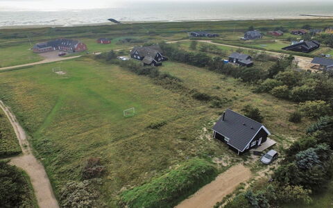 Tinemarie - 200M from the Sea: Herbe, Maison, Toit, Domicile, Chalet, Arbuste, Lot Terre, Zone Rurale, Ferme, Couverture De Sol