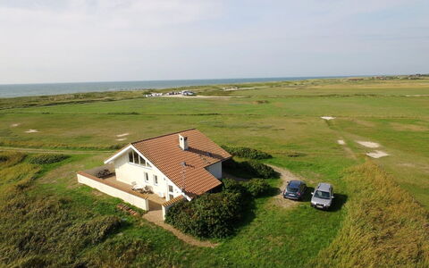 Botilla - 150M from the Sea: Arbuste, Design Urbain, Couverture De Sol, Brique, Appartement, Biens, Brickwork, Balcon, Aménagement Paysager