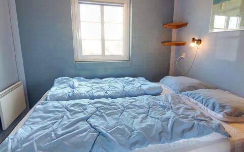 Karlina - 100M from the Sea: 
