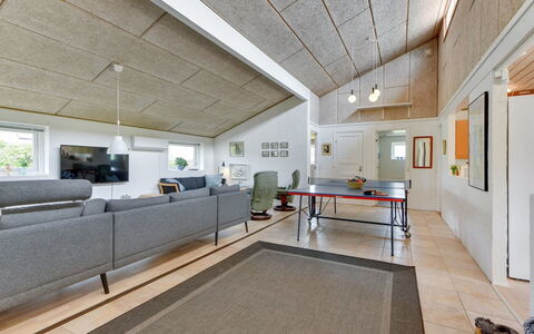 Saxe - from the Sea: Design Intérieur, Sol, Plafond, Sol, Meubles, Luminaire, Pièce, Salon, Chaise, Canapé