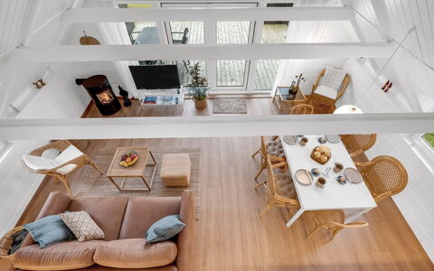 Gunhwat - 350M to the Fjord: Piscine, Mobilier De Jardin, Meubles, Recours, Dalle, Eco Hôtel, Ombre, Chaise, Loisir, Biens