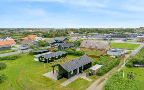 Mara - from the Sea: Maison, Toit, Domicile, Chalet, Cabanon, Batiments Jardin, Siding, Cour, Cabane En Rondins, Cabane